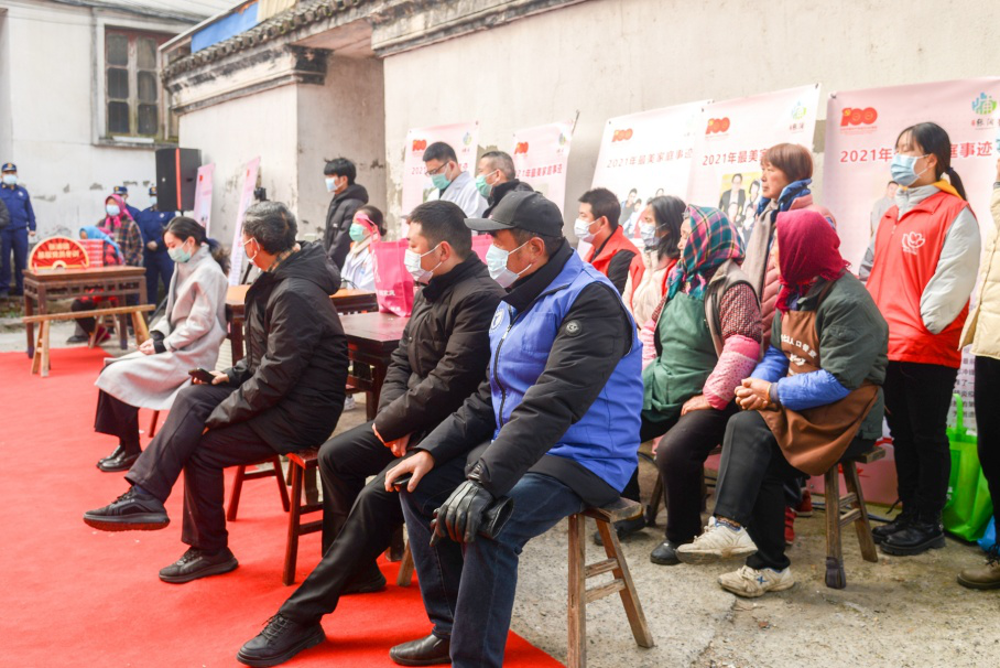 张浦镇将服务延伸到最后一米