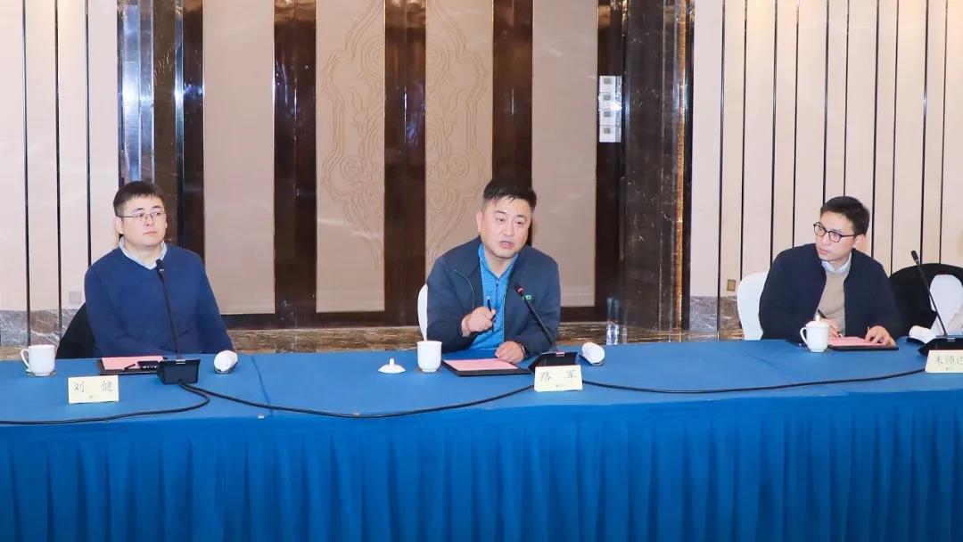 路军说,昆山区位条件好,营商环境优,发展势头十分强劲.