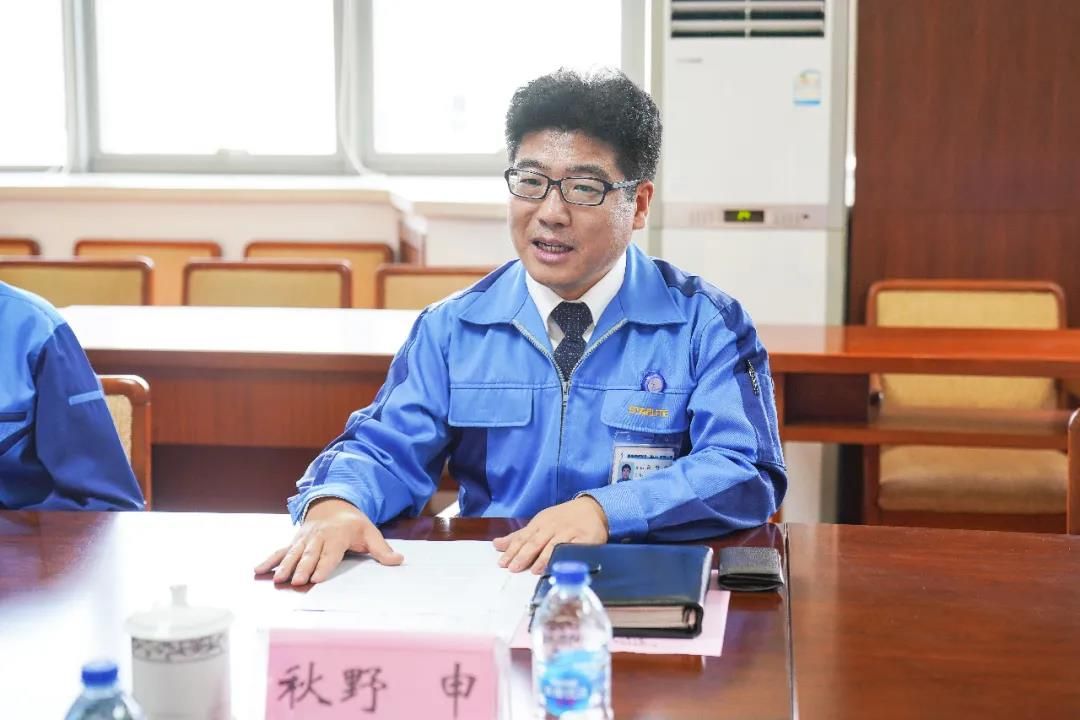 捐赠仪式上,镇党委副书记,镇长蔡力充分肯定了星光公司多年来为我镇