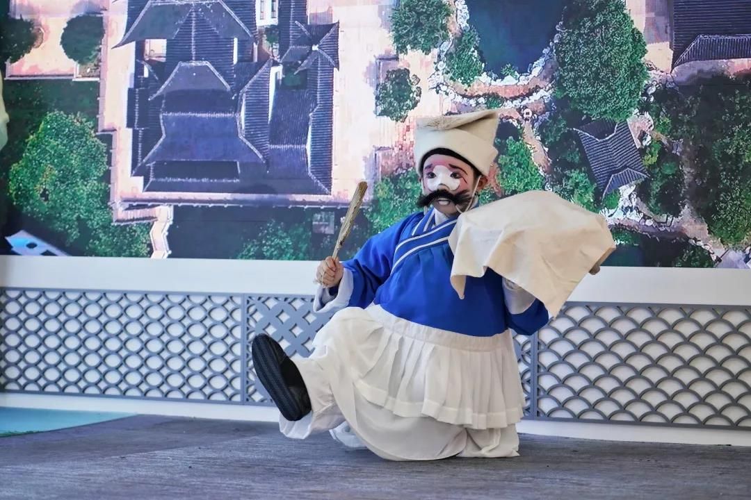 为巴城俘获了一大批粉丝悲喜交加的剧情,矮子功夸张的艺术手法两兄弟