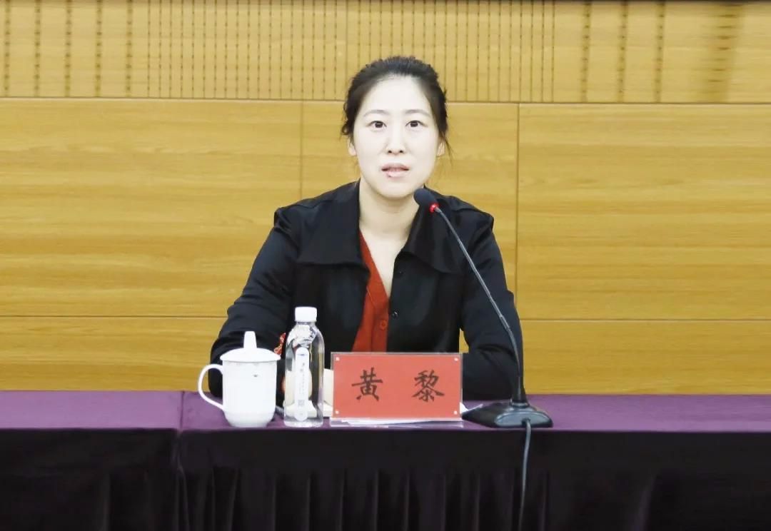 区党群工作部部长黄黎对参训学员勉励讲话.