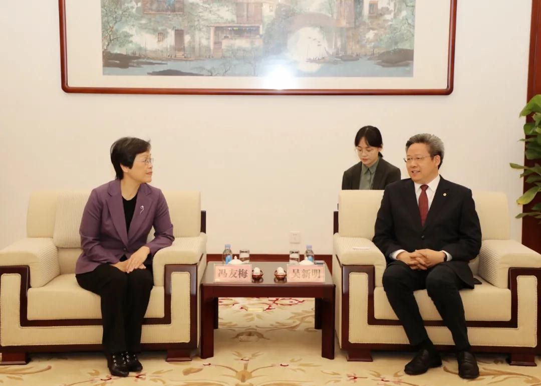 吴新明会见昆山杜克大学校长冯友梅一行