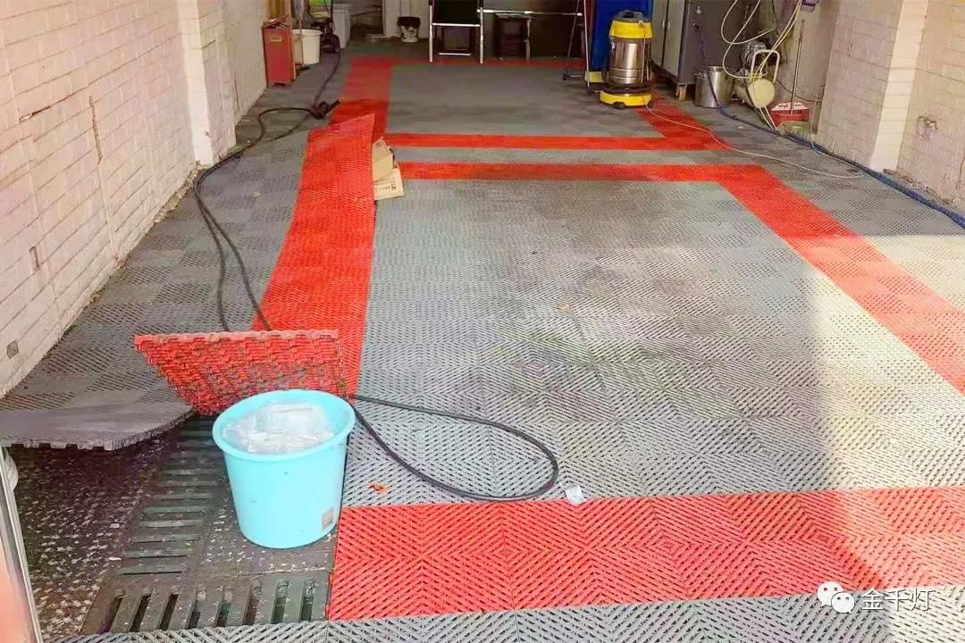 《城镇污水排入排水管网许可证》的情况下,私自将洗车污水排入市政管