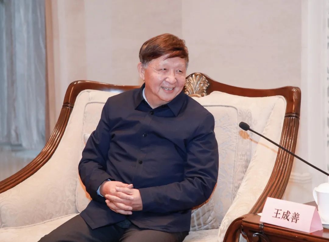 深时数字地球院士团队来昆陈丽艳会见王成善等专家