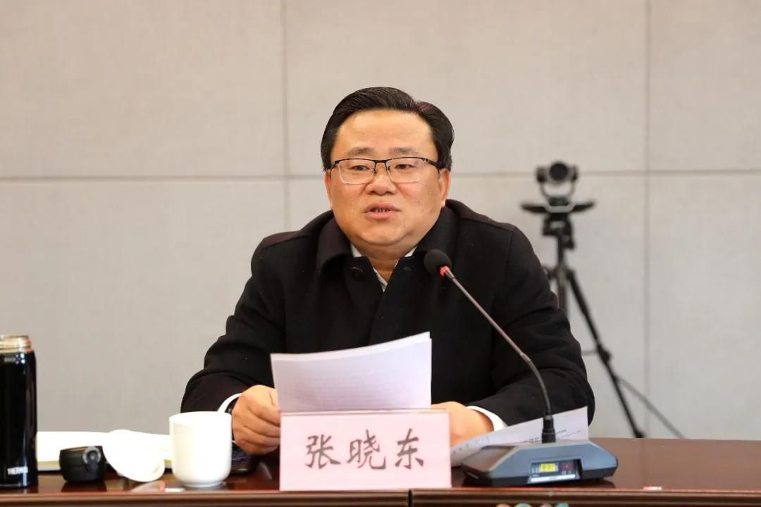 会上,张晓东对如何做好2021年度基层监督工作提出要求,他指出,要提高