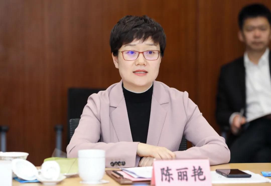 政企同芯厚植产业沃土陈丽艳赴开发区调研集成电路产业