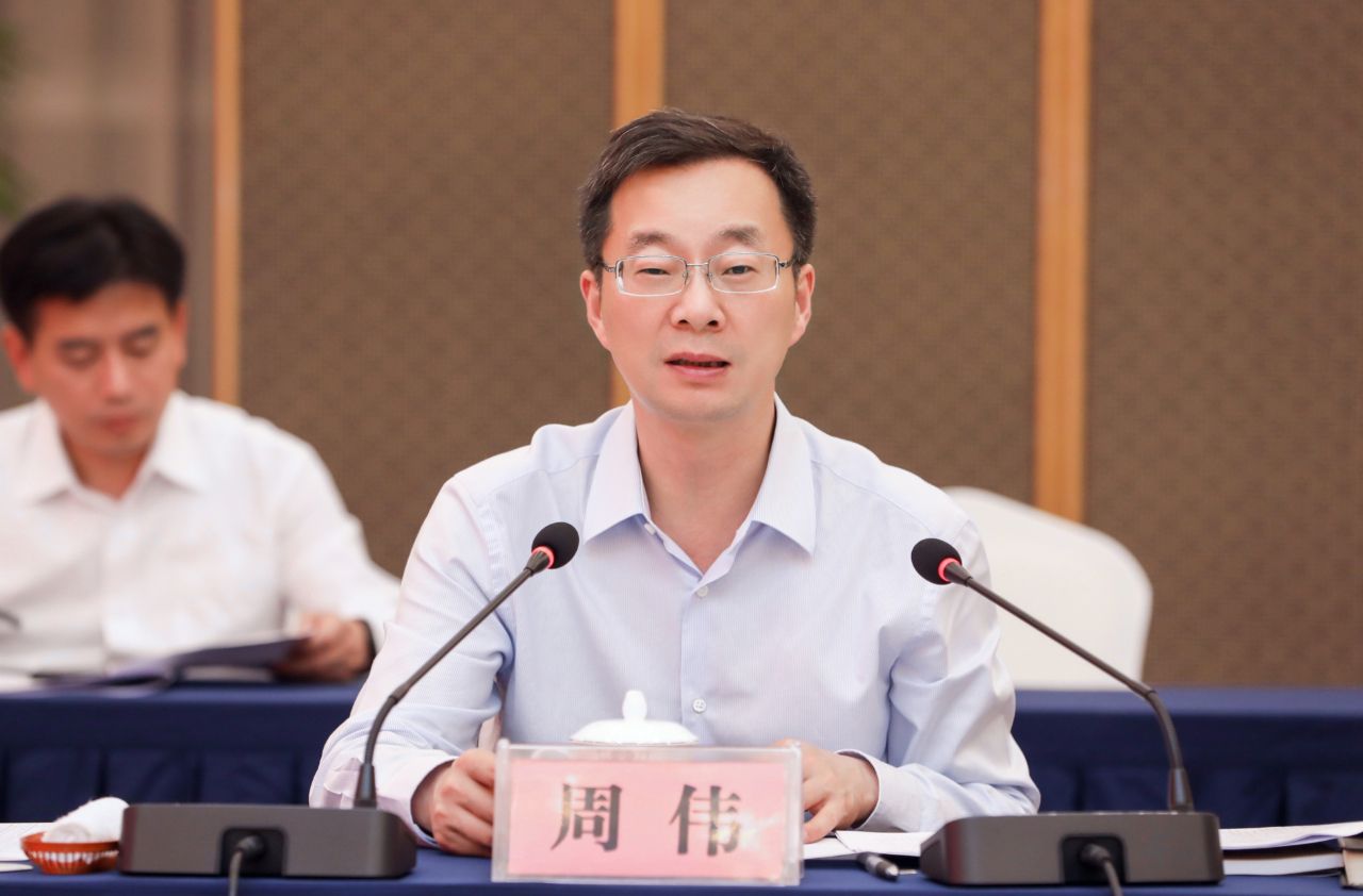 广西周伟,周伟周璇_大山谷图库