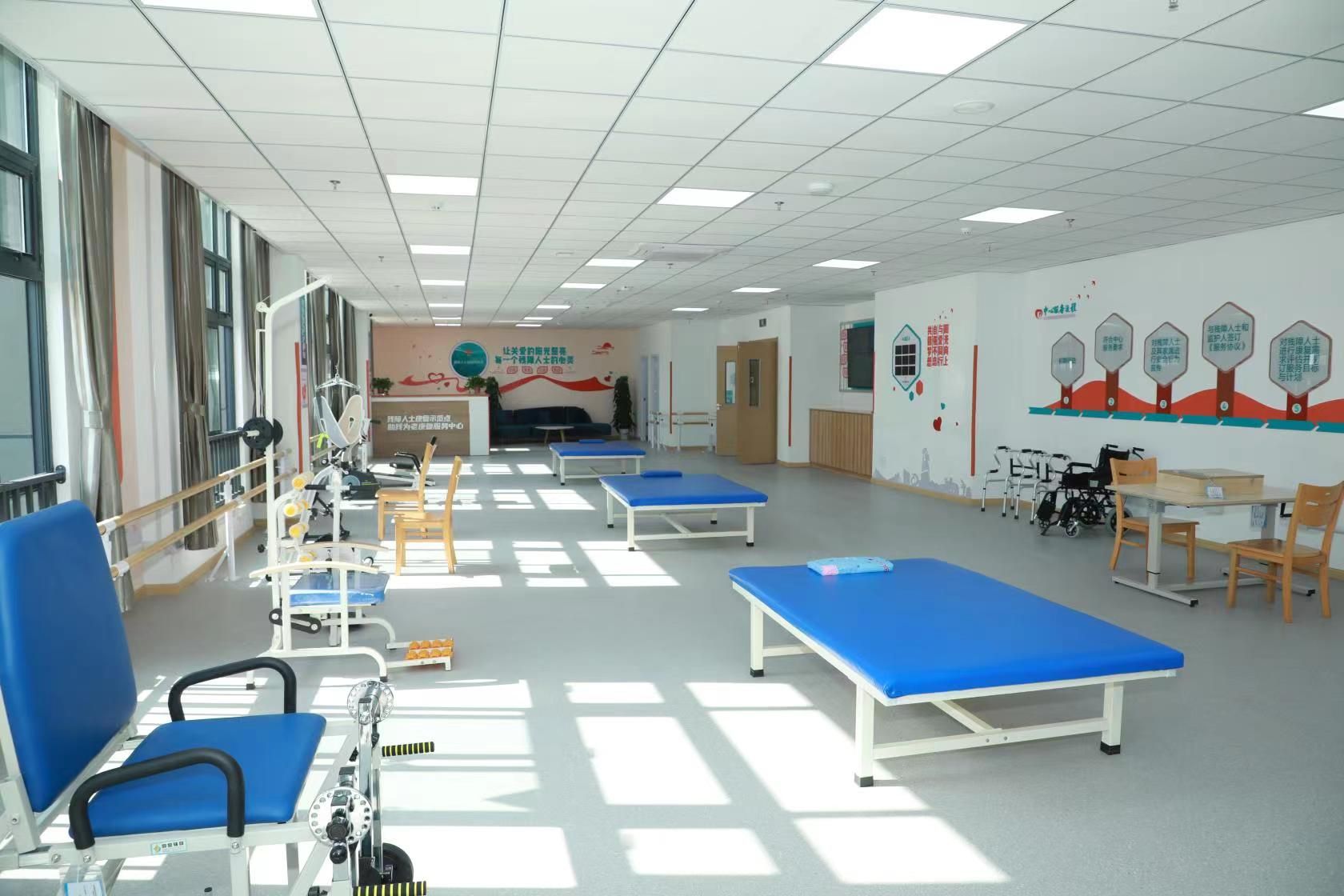 "乐佳护理院作为陆家镇区域性养老服务中心,为陆家镇的老人预留150个