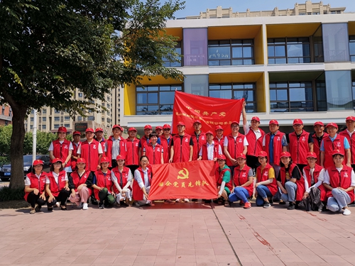 志愿者合影.jpg 志愿者合影.jpg